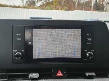 Car image 37