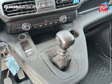 Car image 33