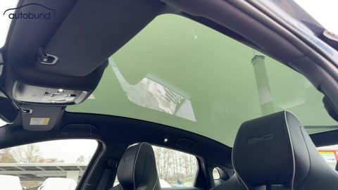 Car image 36