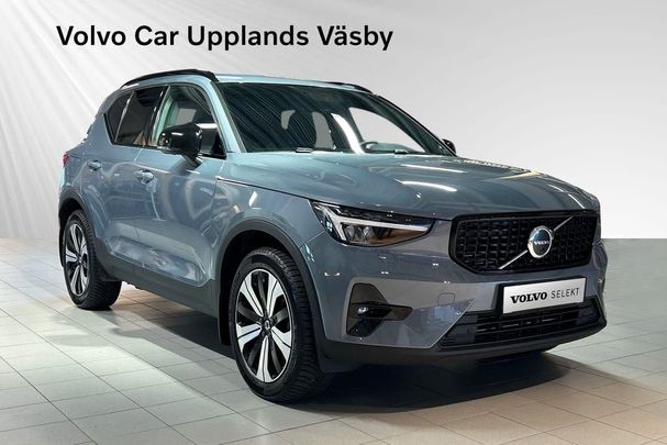 Volvo XC40 Recharge T4 Plus Dark 157 kW image number 6