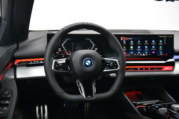 BMW i5 eDrive40 M Sport 250 kW image number 16