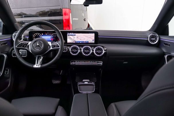 Mercedes-Benz CLA 180 100 kW image number 3