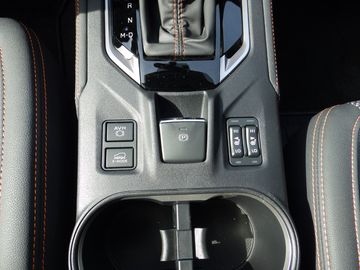 Car image 12