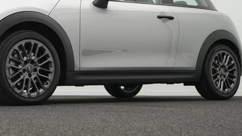 Car image 22