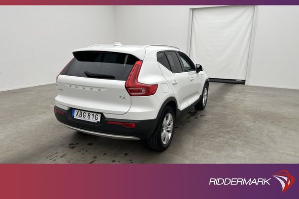 Volvo XC40 T3 Momentum 120 kW image number 9