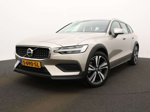 Volvo V60 Cross Country AWD B5 184 kW image number 25