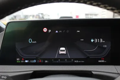 Car image 33