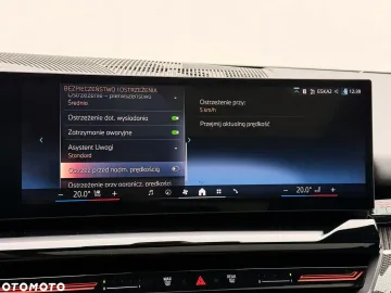 Car image 40