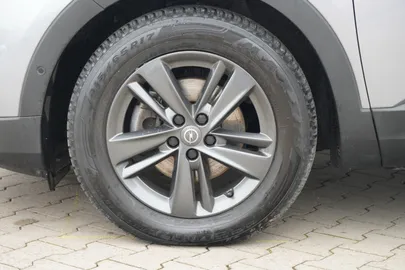 Car image 30