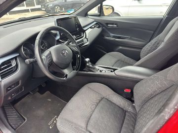 Car image 12