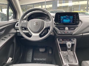 Car image 14