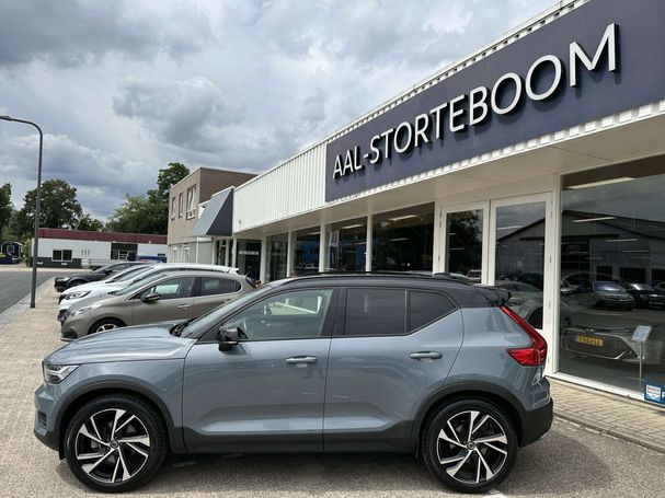 Volvo XC40 T4 AWD 140 kW image number 14