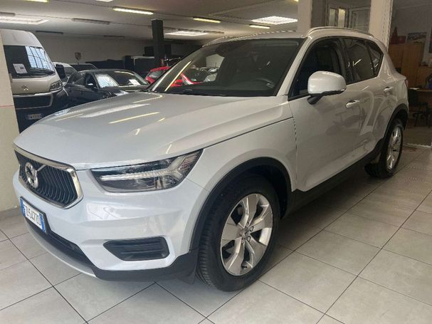 Volvo XC40 D3 AWD Geartronic Momentum 110 kW image number 1