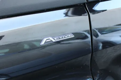 Car image 36