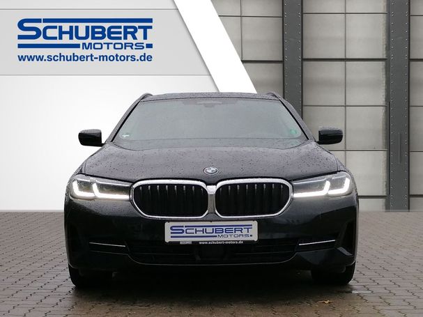 BMW 520d Touring 140 kW image number 2