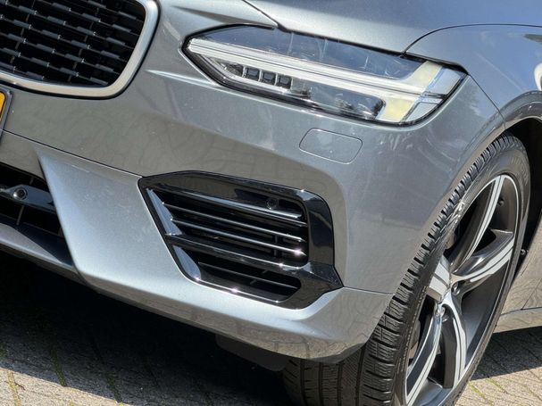 Volvo V90 T8 R Design AWD 300 kW image number 10