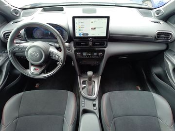 Car image 10