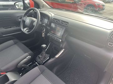 Car image 13