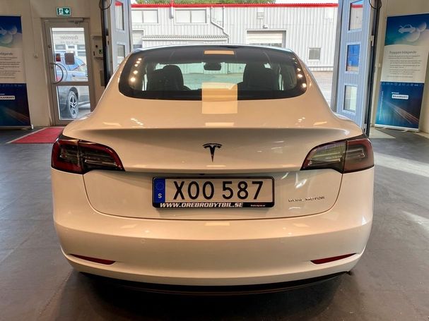 Tesla Model 3 Long Range AWD 324 kW image number 23