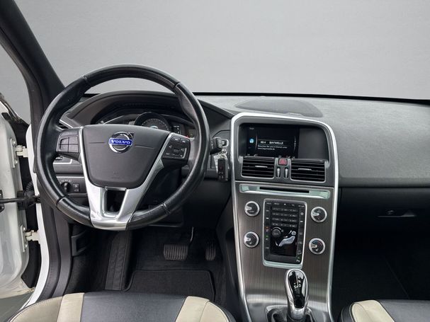 Volvo XC60 AWD Summum 133 kW image number 11