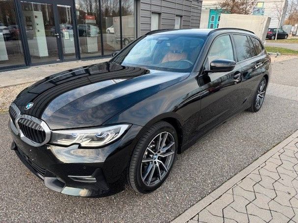 BMW 330d Touring Sport Line 195 kW image number 1