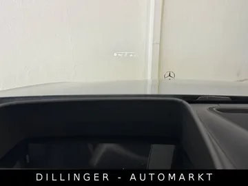 Car image 35