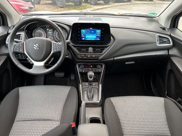 Car image 15