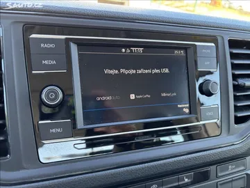 Car image 35