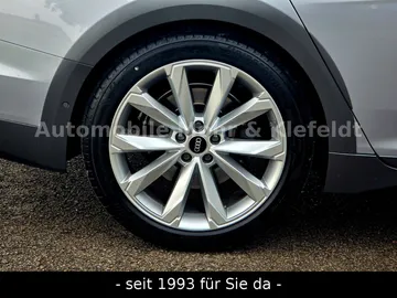 Car image 36
