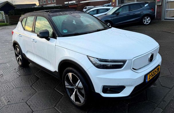 Volvo XC40 Recharge AWD 300 kW image number 2