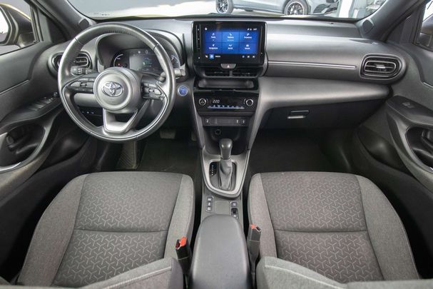 Toyota Yaris Cross 1.5 Hybrid 116 CVT 85 kW image number 2