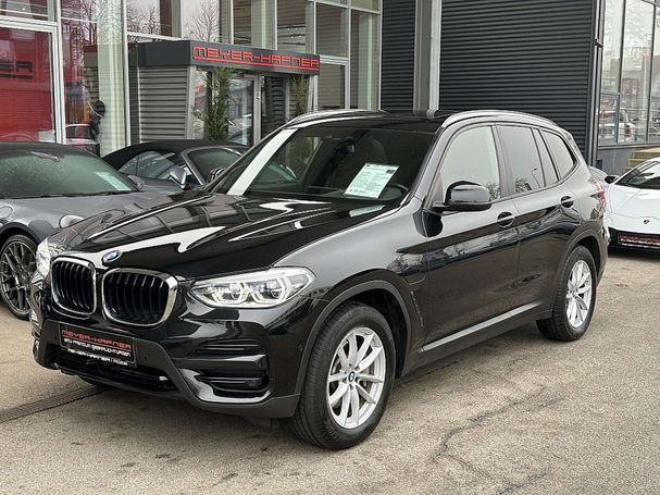 BMW X3 xDrive30e 215 kW image number 1