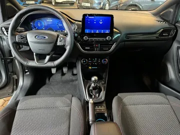 Car image 23