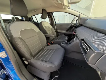 Car image 34