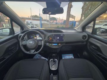 Car image 16