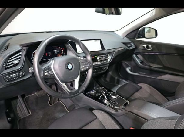 BMW 116i Sport Line 80 kW image number 6