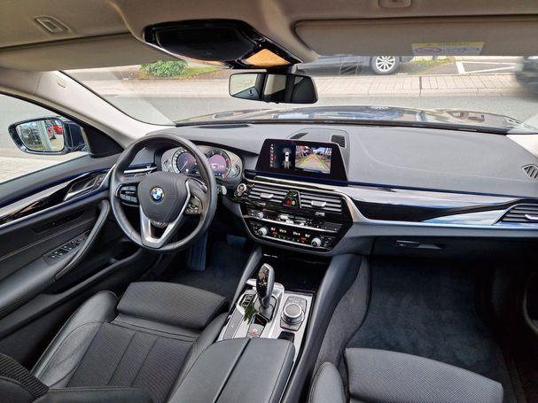 BMW 530d Touring 195 kW image number 18