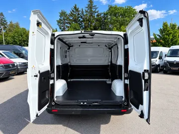 Car image 35