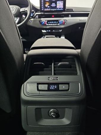 Audi A4 40 TFSI S-line 150 kW image number 23