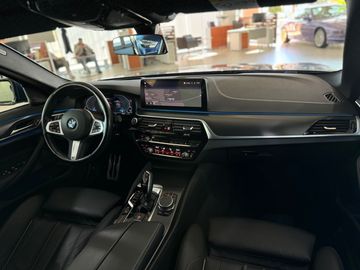 Car image 36