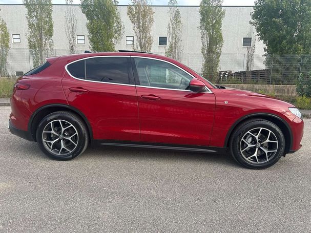 Alfa Romeo Stelvio 2.2 Q4 154 kW image number 4