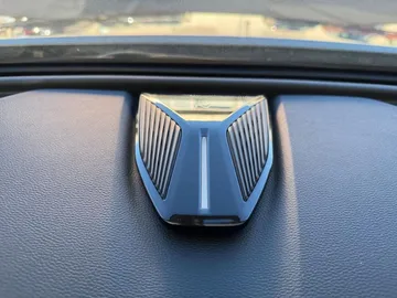 Car image 42