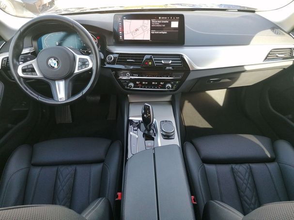 BMW 530d Touring 210 kW image number 8