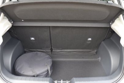 Car image 35