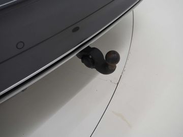 Car image 36