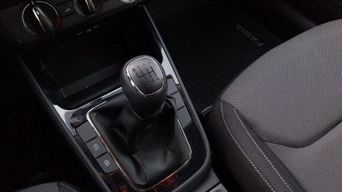 Car image 21