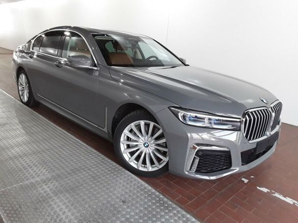 BMW 740d xDrive M Sport 235 kW image number 2