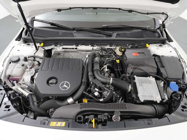 Mercedes-Benz A 180 100 kW image number 16