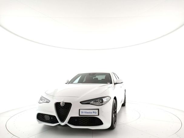 Alfa Romeo Giulia 2.2 AT8 140 kW image number 2