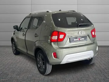 Car image 4
